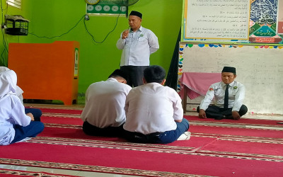 MTasN 9 Tanah Datar Realisasikan MoU dengan KUA Kecamatan Lintau Buo Melalui berbagai Program ke Agamaan