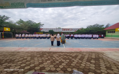 Pelantikan OSIM MTsN 9 Tanah Datar Periode 2025/2026