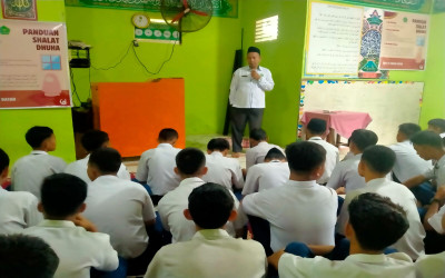 Plt,Kepala MTsN 9 Tanah Datar Moivasi siswa untuk Menatap Masa Depan