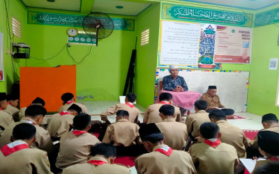 Keterbatasan bukan Penghalang,Hafiz 30 Juz  Dafa Hadaya  Pimpin Tadarus  pagi di MTsN 9 Tanah Datar