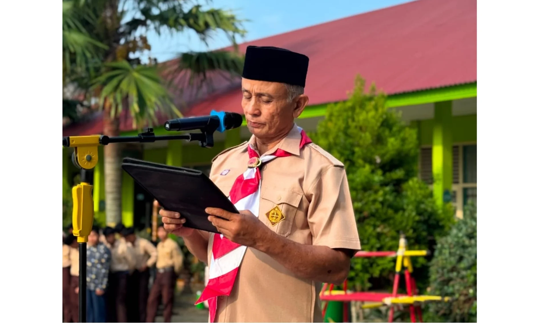 Peringatan Hari Pramuka ke-65  MTsN 9 Tanah Datar